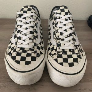 Vans style 36 Devon SF Checkered Shoes size 11.5